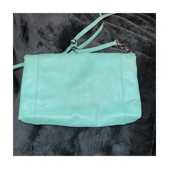 Simply Vera Wang Crossbody Bag - Picture 9 of 12